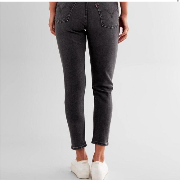 Levi’s Wedgie Skinny Jeans - Picture 3 of 9